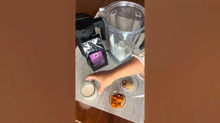 KTA's Quick & ‘Ono Recipes: DIY Pumpkin Cream Coldbrew
