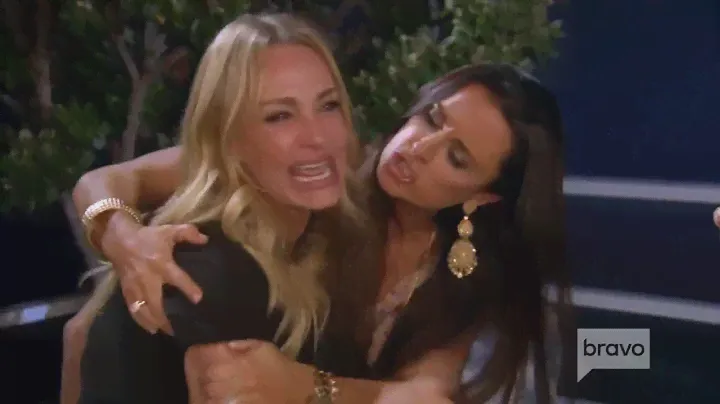 Real Housewives Of Beverly Hills Season 2 Taylor's Breakdown at the Beach House!