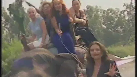 Spice Girls - Spice Up Your Life Intro - Top Of The Pops   Week #1 [24.10.1997]